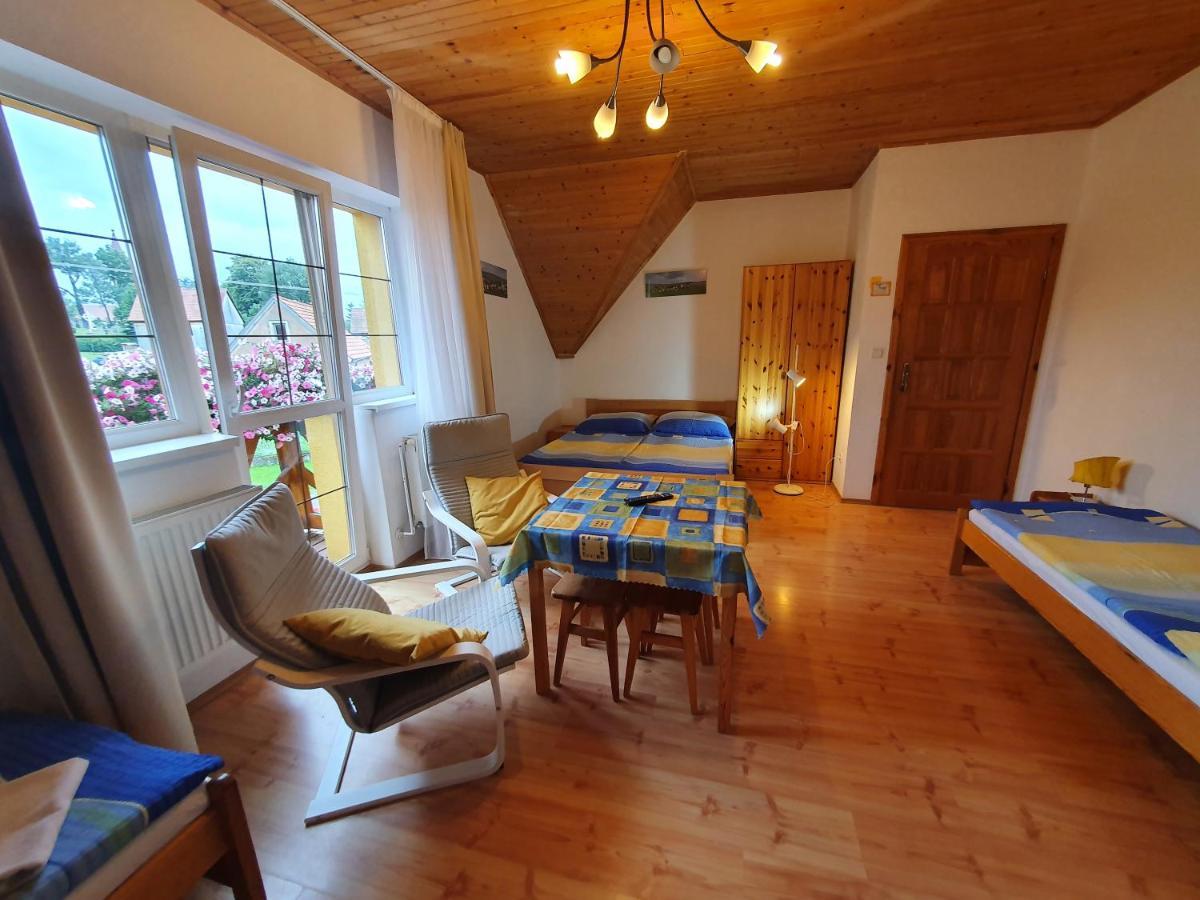 Appartement Zlty Dom Vrbov Extérieur photo