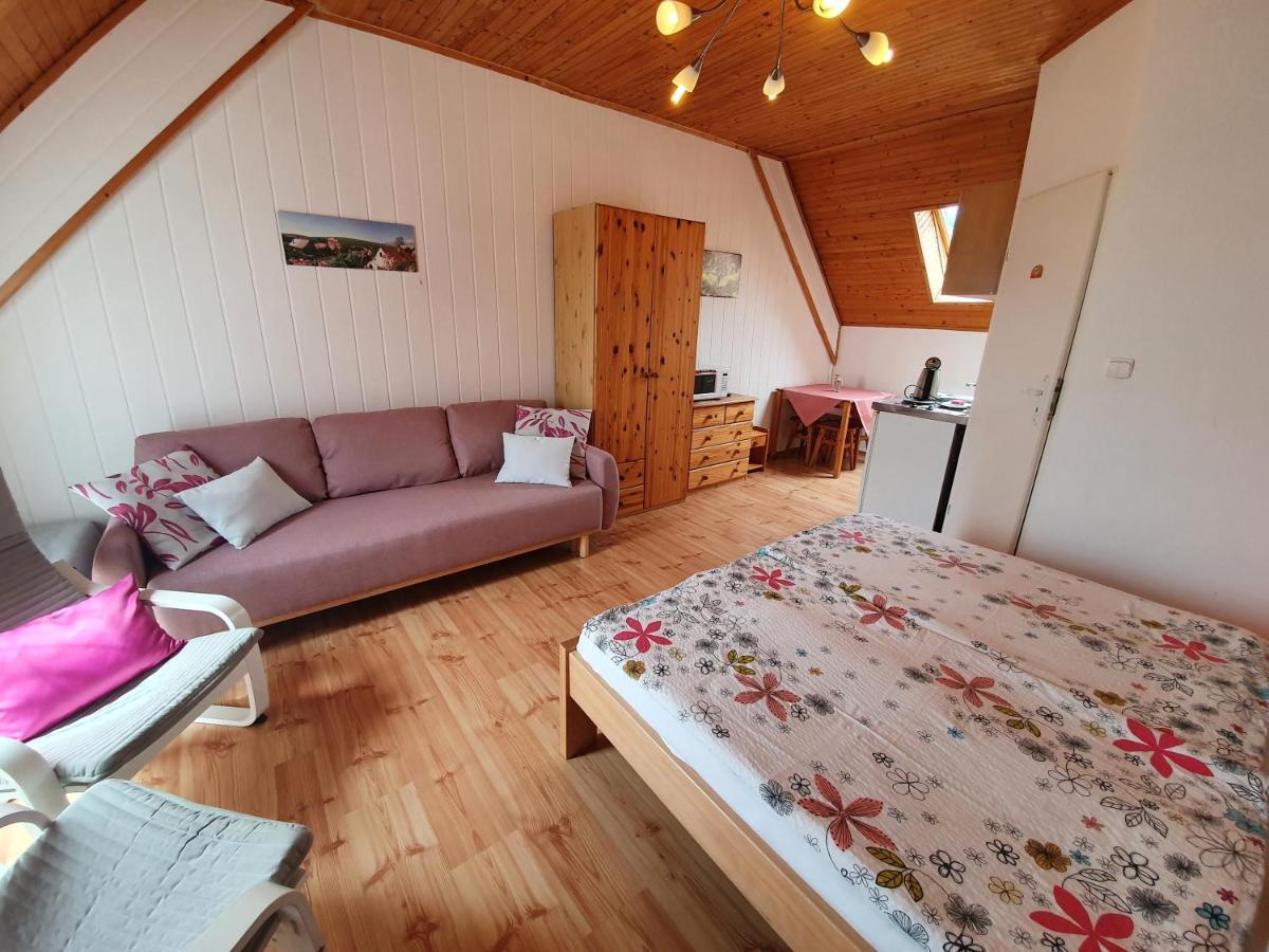 Appartement Zlty Dom Vrbov Extérieur photo