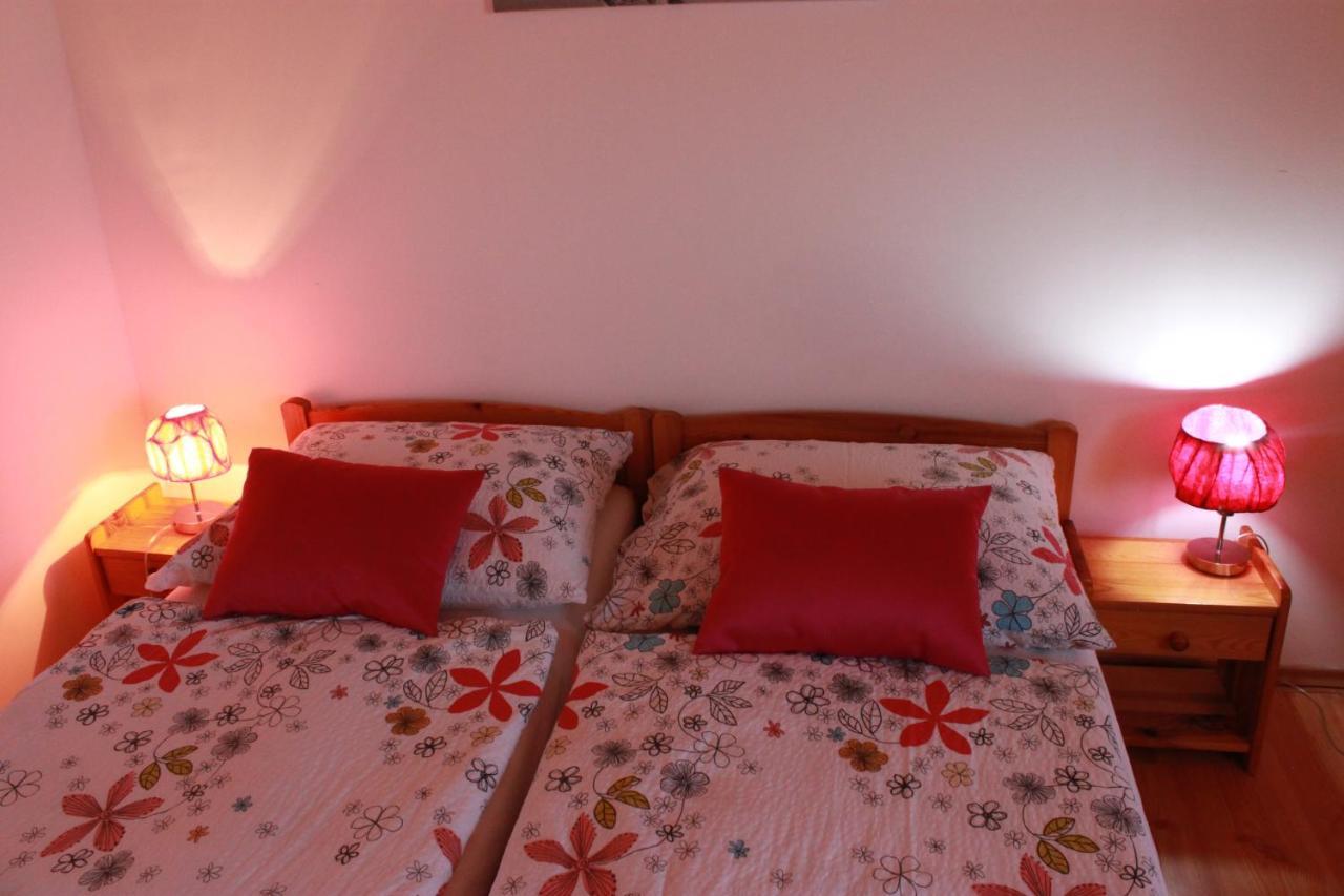 Appartement Zlty Dom Vrbov Extérieur photo